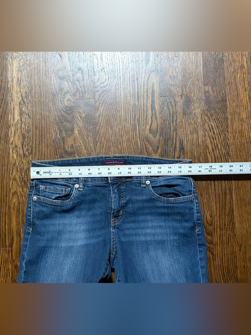 Tommy Hilfiger Distressed Y2K Straight Leg Blue Denim Jeans Womenβs Size 8R - Picture 7 of 11